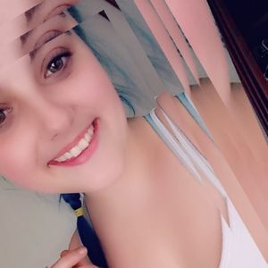 Meet your Posher, Brittnee